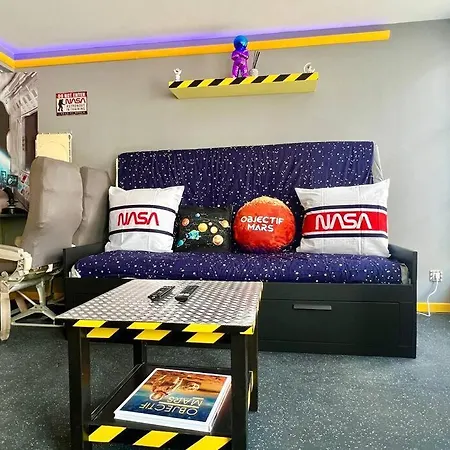 Objectif Cosmos Magnifique T2 à 4 Min Du Parc Appartement *